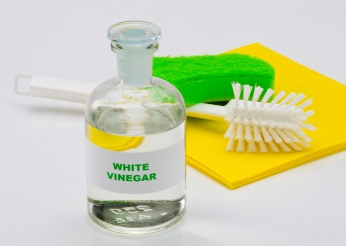 How to clean bad smells with vinegar
